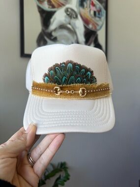 F5 Boho Feather Trucker Hat